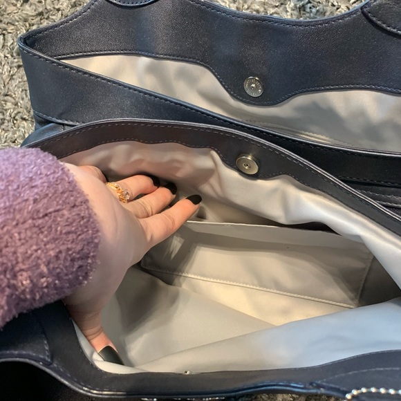 Coach purse - Picture 6 of 10